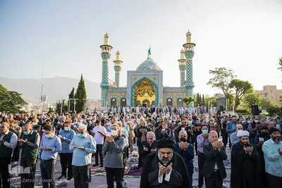 نماز عید فطر در امام زاده پنج تن لویزان