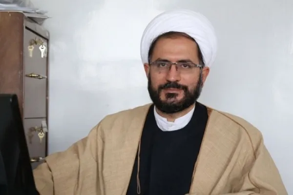احساس‌گرایی و سنت‌‌گرایی غلط مانع توسعه هستند