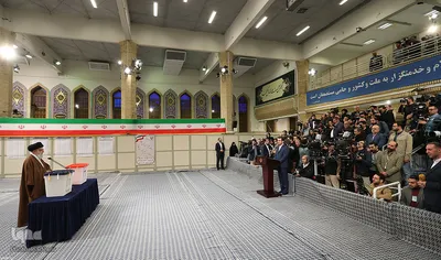 حضور رهبر معظم انقلاب در پای صندوق رأی