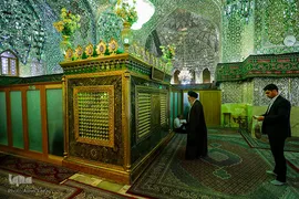 ۱۵ اردیبهشت؛ روز شیراز