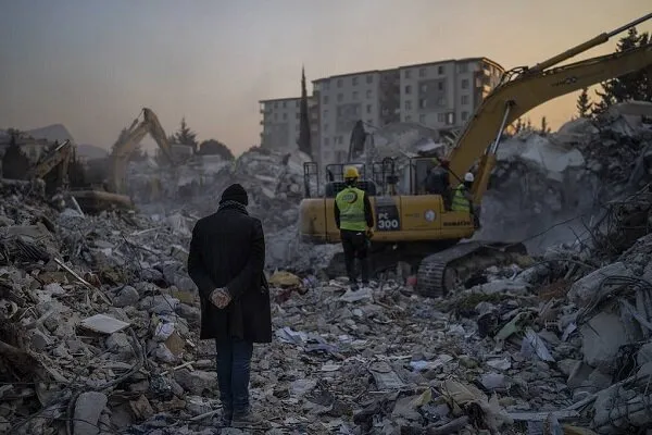 Türkiye: Depremlerde can kaybı 48 bin 448 oldu