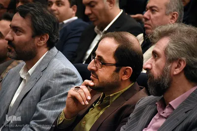 رونمایی از تازه ترین کتاب فاضل نظری