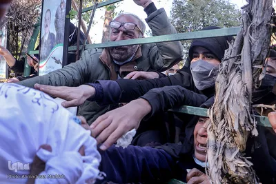 مراسم تشییع و تدفین پاسدار شهید «فیض‌الله کنعانی حقیقی» در شیراز‎‎
