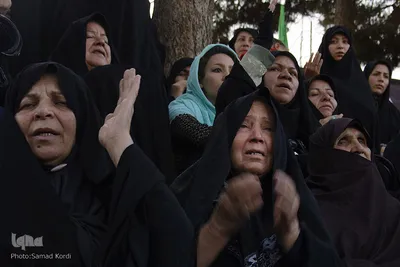 همایش «لبیک یا حسین» در گلزار شهدای روستای هیو