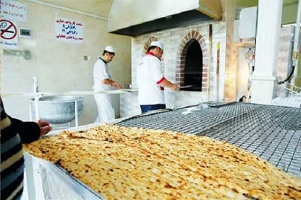 تهیه نان برای مناطق محروم در «تنور دلگرمی»