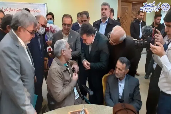 دیدار استاندار مازندران با جمعی از جانبازان ۵۰ تا ۷۰ درصد هشت سال دفاع مقدس مازندران در بابلسر