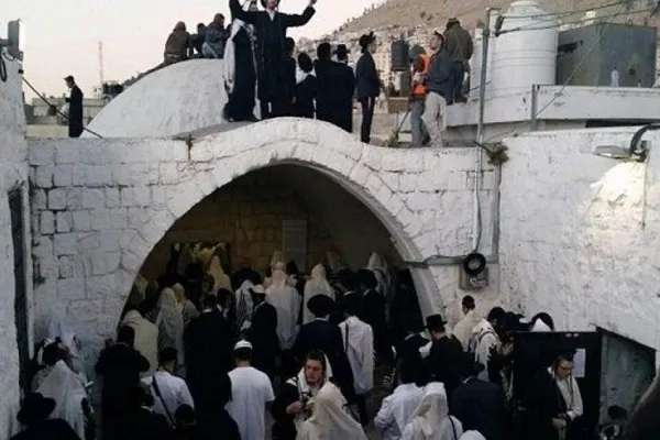 په نابلس او د حضرت یوسف (ع) پر مقبرې د صهیونیسټانو د برید له امله ۵۸ فلسطینیان ژوبل شول