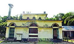ইটে খোদাই প্রাচীন শিলালিপি, পাঠোদ্ধার করতেই হতবাক সবাই