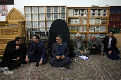 محفل انس با قرآن کاروان قرآنی انقلاب در امامزادگان باقریه(ع) بیرجند