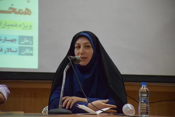 مباحث آموزشی‌ و مسائل تربیتی در خانواده‌ها بازنگری شود