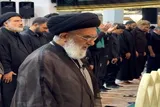 فیلم | اقامه نماز ظهر عاشورا در حرم بانوی کرامت به امامت آیت‌الله سعیدی