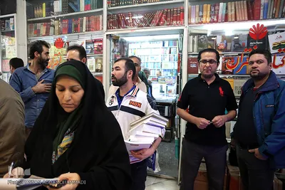 کتاب‌گردی سیدرضا صالحی‌امیری، وزیر فرهنگ و ارشاد اسلامی