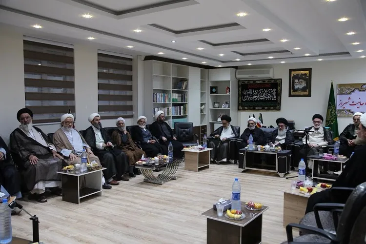انتخاب رئیس جامعه روحانیت شیراز/ تلاش رسانه‌های معاند برای کم رنگ جلوه دادن خدمات نظام