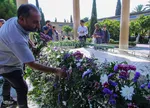 گلباران آرامگاه حافظ