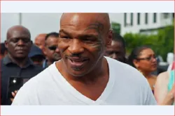 „Der US-amerikanische Boxer zeigte sich beeindruckt von den Koranversen.“