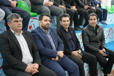 نواختن زنگ انقلاب در خرم آباد