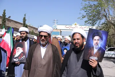 بیعت روحانیون و طلاب فارس با سومین رهبر معظم انقلاب