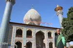 غبارروبی مضجع شريف حضرت سيدعلاءالدين حسين‌بن موسي‌الكاظم(ع)