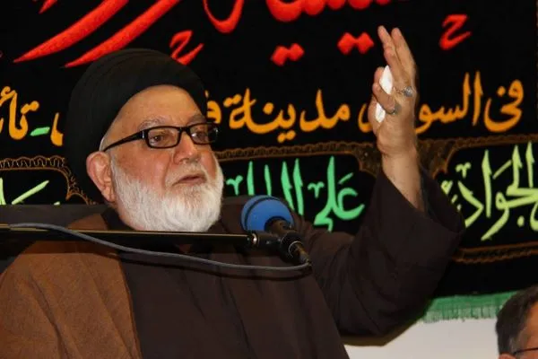 ممثل المرجعية العليا في أوروبا: علينا أن نعكس للعالم شخصية النبي (ص)