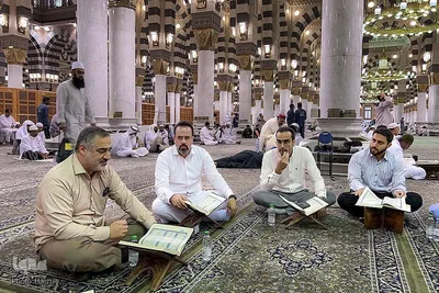 محفل انس با قرآن در مسجد النبی