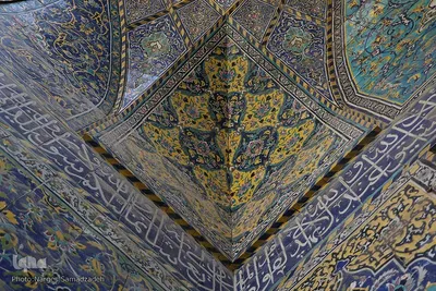 مسجد رحیم خان اصفهان؛ نگین فیروزه‌ای دوره قاجار