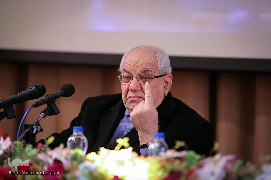 حکمت مختص ایران‌زمین است/ گلایه‌ از بی‌توجهی به تصحیح متون