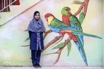 سوگند مهران 15 ساله است و بسیار  علاقمند به طراحی لباس. سوگند می‌گوید: «از بچگی به نقاشی و طراحی علاقه داشتم و لباس‌های زیادی هم طراحی کرده‌ام.» 