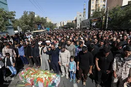 خواندن نماز میت بر پیکر شهید مدافع حرم شهید سجاد زبرجدی