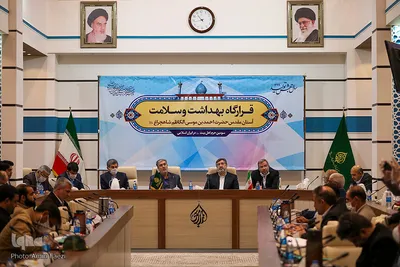 نشست قرارگاه بهداشت و سلامت آستان مقدس شاهچراغ(ع)