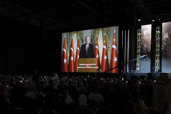 أردوغان: يجب تعزيز التضامن في مواجهة معاداة الإسلام