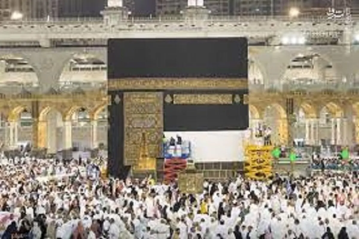 خانہ خدا لباس احرام میں