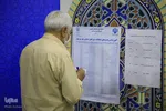 حضور نماینده ولی فقیه در خراسان‌جنوبی پای صندوق رأی