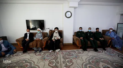 دیدار نماینده ولی فقیه در گلستان با خانواده شهید ملک شاهکوهی و ابوبکر اونق