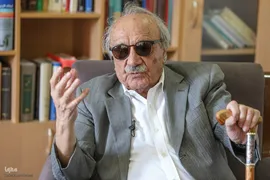 دکتر حسن انوری فرهنگ‌نویس، ادیب و پژوهش‌گر ایرانی