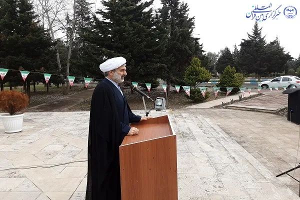 شاد پیمایی دانشگاهیان مازندران در آغازین روز دهه فجر