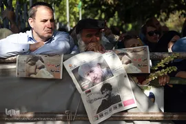 مراسم تشییع جنازه عزت الله انتظامی