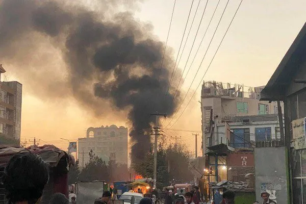 Afganistan'da yola döşenen mayınlar infilak etti