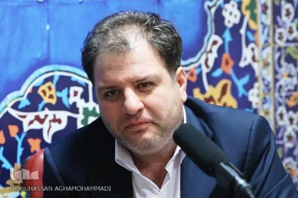کارهای قرآنی را بدون اتکا بر مسئول و مدیری انجام می‌دهم