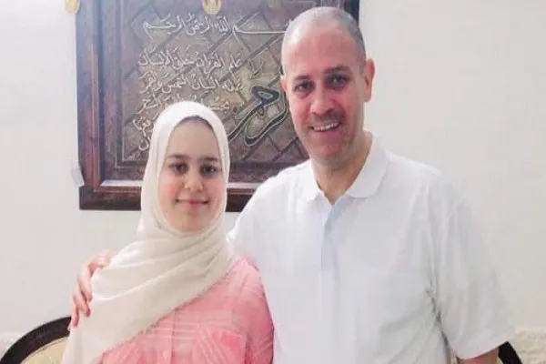 طفلة فلسطينية في عمر 13 عاما تتم حفظ القرآن كاملاً