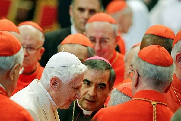 Former Pope Benedict Dies at 95