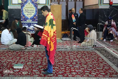 آیین معنوی اعتکاف در حرم مطهر رضوی