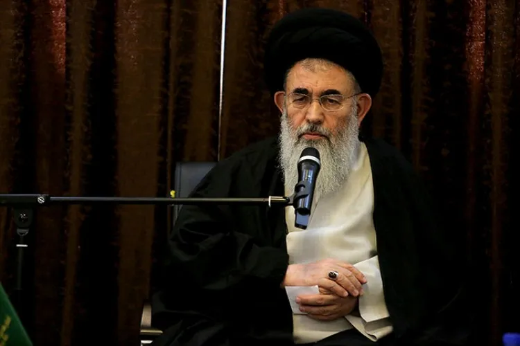 اساس فرهنگ دینی، كرامت است/ راه‌اندازی کانون شعر آئینی «آستان مهر» در حرم احمدی