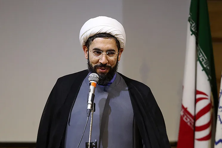 دانشگاه‌ها جریان‌ساز عرصه دینی در کشور هستند/ مهیای مقام کربلایی شوید
