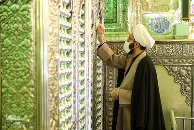 ضدعفونی كردن مستمر ضریح و صحن حرم مطهر شاهچراغ(ع)