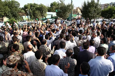 تشییع پیکر هفت شهید دفاع مقدس در همدان 