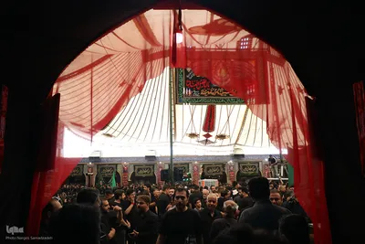 عزاداری ظهر تاسوعا زیر خیمه چندصدساله هارونیه اصفهان