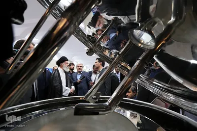 بازدید رهبر انقلاب از نمایشگاه شرکت‌های دانش‌بنیان و فناوری‌های برتر (ایران ساخت)
