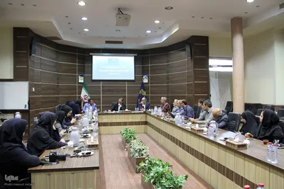 نشست خبری شیخی مدیرکل تعاون،کار و رفاه اجتماعی استان یزد