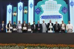 تجلیل آستان قدس حسینی از فعالان ختم قرآن کریم در ماه رمضان
