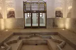 با قدم زدن در این باغ به عمق تاریخ سفر ‌کنید